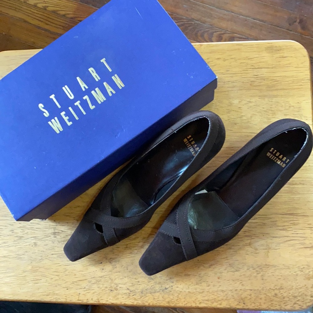 Cola suede pumps.  2 inch heel